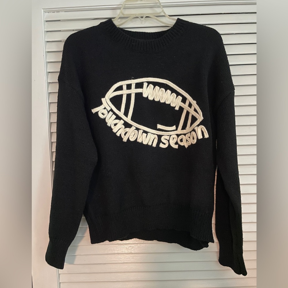 Pink Lily touchdown season sweater
Worn once